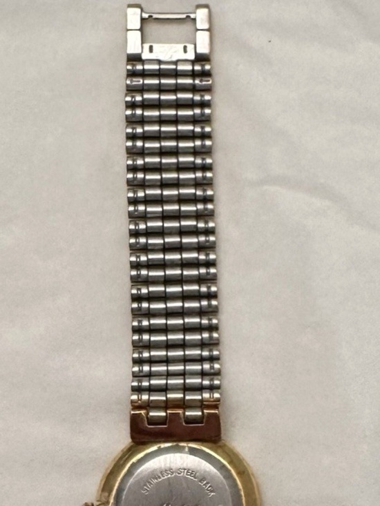 MICHELE Woman\'s Vintage 1970\'s Gold Tone Stainless Bracelet Watch Japan Movement main image 9